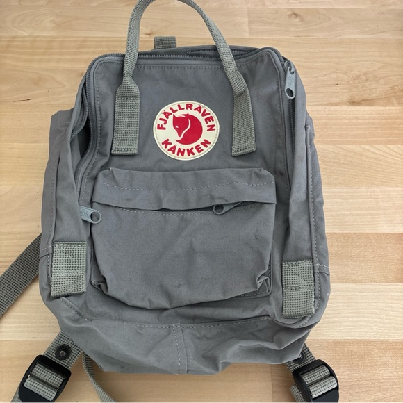 Fjallraven Kånken Gray Backpack - Picture 4 of 12